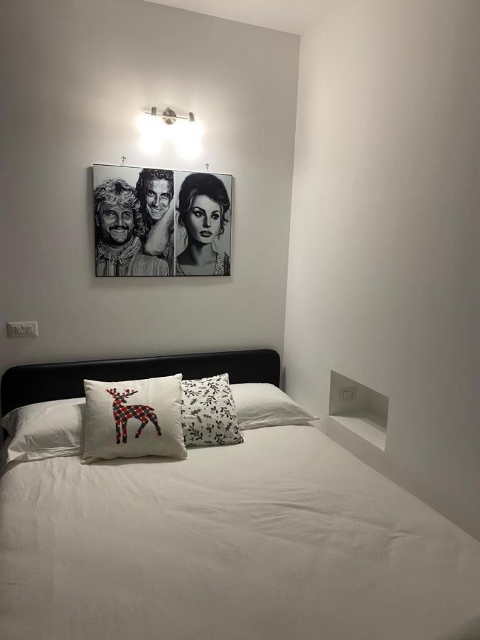 The Nest Of Via Toledo Apartment เนเปิลส์ ภายนอก รูปภาพ